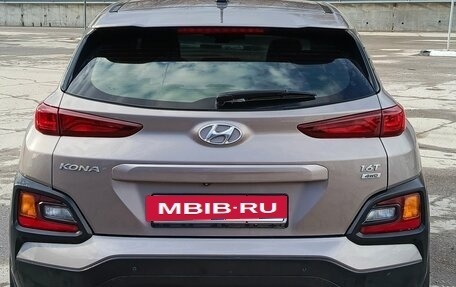 Hyundai Kona I, 2018 год, 2 250 000 рублей, 2 фотография