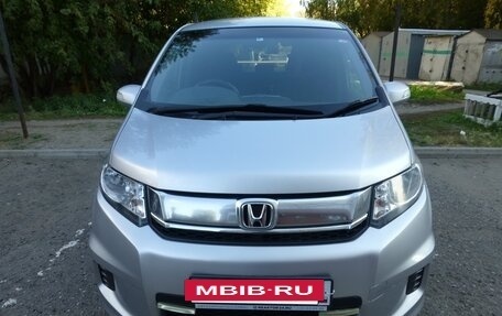 Honda Freed I, 2014 год, 1 155 000 рублей, 6 фотография