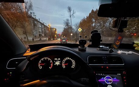 Volkswagen Polo VI (EU Market), 2018 год, 500 000 рублей, 5 фотография