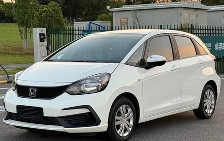 Honda Fit, 2022 год, 930 000 рублей, 3 фотография