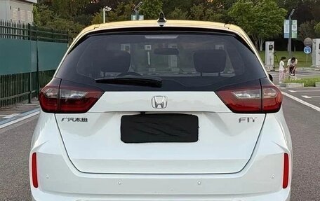 Honda Fit, 2022 год, 930 000 рублей, 6 фотография