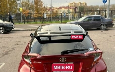 Toyota C-HR I рестайлинг, 2019 год, 2 200 000 рублей, 4 фотография