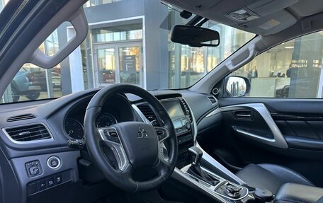 Mitsubishi Pajero Sport III рестайлинг, 2018 год, 3 159 000 рублей, 7 фотография