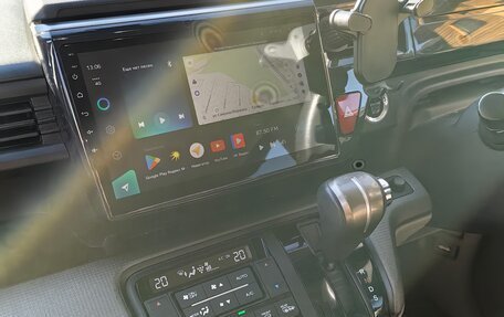 Honda Stepwgn IV рестайлинг, 2017 год, 1 590 000 рублей, 6 фотография