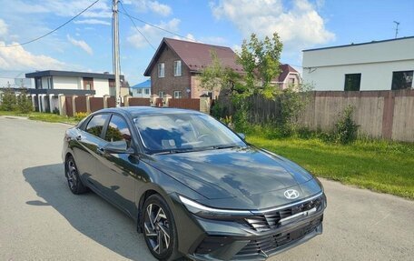Hyundai Elantra, 2023 год, 1 700 000 рублей, 2 фотография