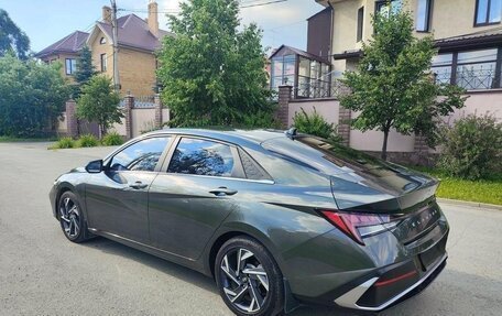 Hyundai Elantra, 2023 год, 1 700 000 рублей, 3 фотография