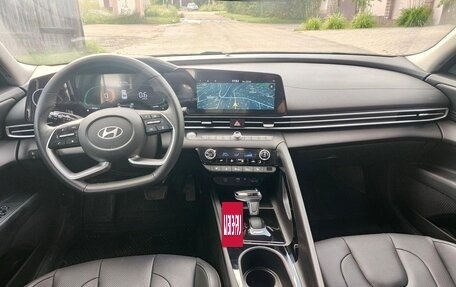 Hyundai Elantra, 2023 год, 1 700 000 рублей, 8 фотография