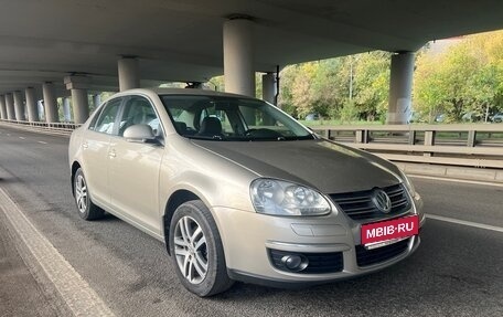 Volkswagen Jetta VII, 2009 год, 690 000 рублей, 1 фотография