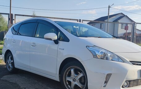 Toyota Prius Alpha I (ZVW40/41), 2014 год, 1 125 000 рублей, 3 фотография