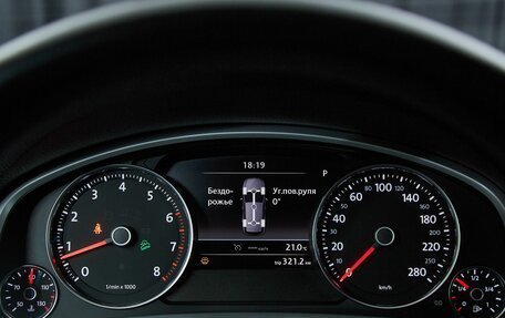 Volkswagen Touareg III, 2017 год, 3 600 000 рублей, 20 фотография