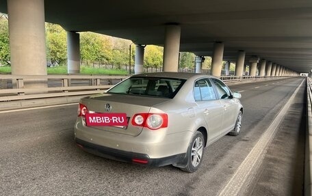 Volkswagen Jetta VII, 2009 год, 690 000 рублей, 3 фотография