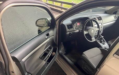 Volkswagen Jetta VII, 2009 год, 690 000 рублей, 14 фотография