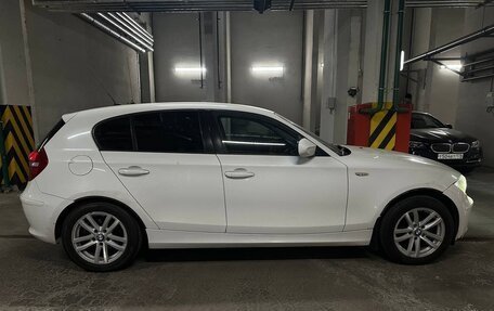 BMW 1 серия, 2011 год, 890 000 рублей, 4 фотография