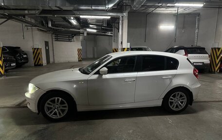 BMW 1 серия, 2011 год, 890 000 рублей, 3 фотография