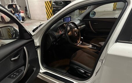 BMW 1 серия, 2011 год, 890 000 рублей, 6 фотография