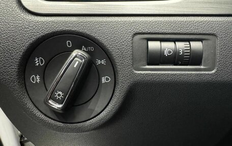 Skoda Rapid I, 2018 год, 1 379 000 рублей, 10 фотография