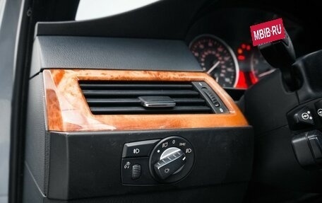 BMW 5 серия, 2008 год, 1 050 000 рублей, 13 фотография