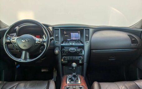 Infiniti FX II, 2011 год, 1 650 000 рублей, 9 фотография