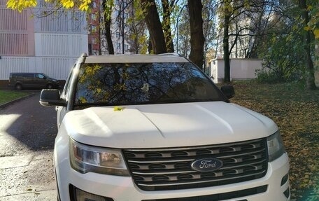 Ford Explorer V рестайлинг, 2016 год, 2 090 000 рублей, 9 фотография