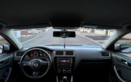 Volkswagen Jetta VII, 2013 год, 970 000 рублей, 10 фотография