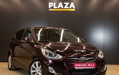Hyundai Solaris II рестайлинг, 2012 год, 950 000 рублей, 2 фотография