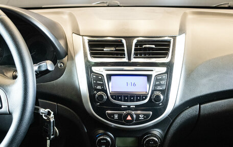 Hyundai Solaris II рестайлинг, 2012 год, 950 000 рублей, 7 фотография