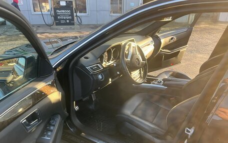 Mercedes-Benz E-Класс, 2015 год, 1 700 000 рублей, 10 фотография