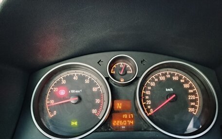 Opel Zafira B, 2011 год, 700 000 рублей, 7 фотография