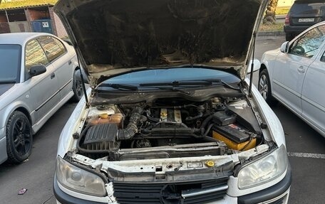 Opel Omega B, 1999 год, 150 000 рублей, 1 фотография