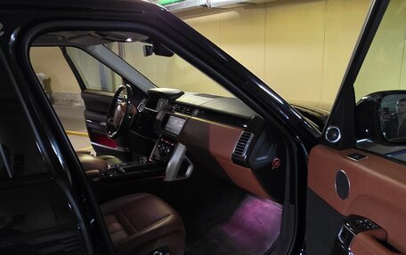 Land Rover Range Rover IV рестайлинг, 2017 год, 4 750 000 рублей, 5 фотография