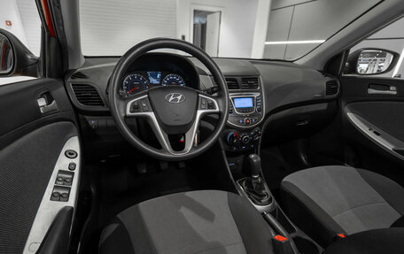 Hyundai Solaris II рестайлинг, 2012 год, 875 000 рублей, 7 фотография