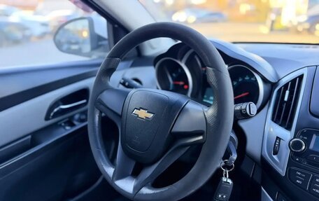 Chevrolet Cruze II, 2013 год, 820 000 рублей, 10 фотография