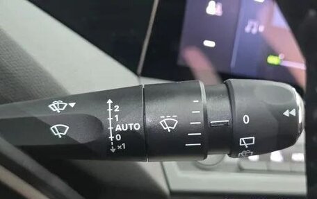 Peugeot 308, 2022 год, 2 440 000 рублей, 21 фотография