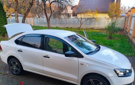 Volkswagen Polo VI (EU Market), 2011 год, 500 000 рублей, 4 фотография