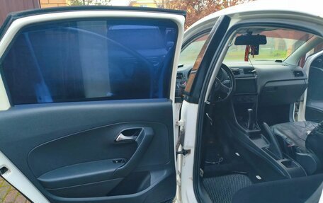 Volkswagen Polo VI (EU Market), 2011 год, 500 000 рублей, 11 фотография