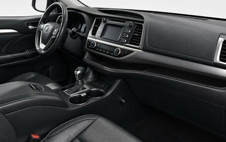 Toyota Highlander III, 2014 год, 2 969 000 рублей, 13 фотография