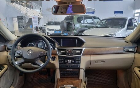 Mercedes-Benz E-Класс, 2009 год, 1 300 000 рублей, 13 фотография