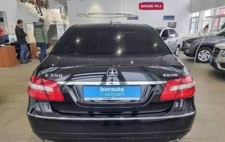 Mercedes-Benz E-Класс, 2009 год, 1 300 000 рублей, 6 фотография