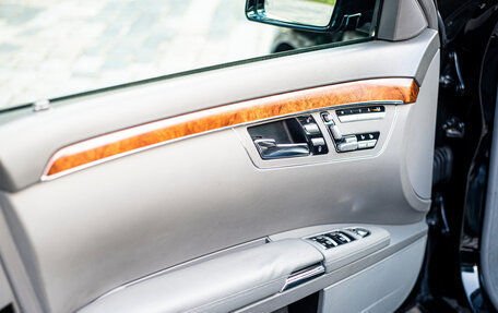 Mercedes-Benz S-Класс, 2009 год, 2 100 000 рублей, 16 фотография