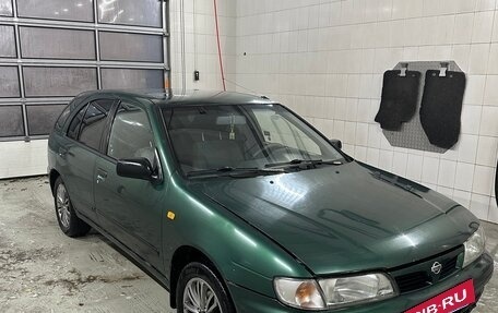 Nissan Almera, 1996 год, 250 000 рублей, 2 фотография