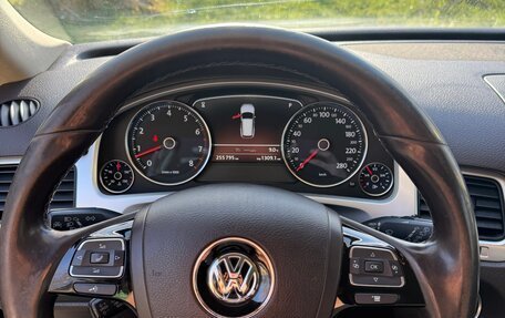Volkswagen Touareg III, 2014 год, 1 950 000 рублей, 6 фотография