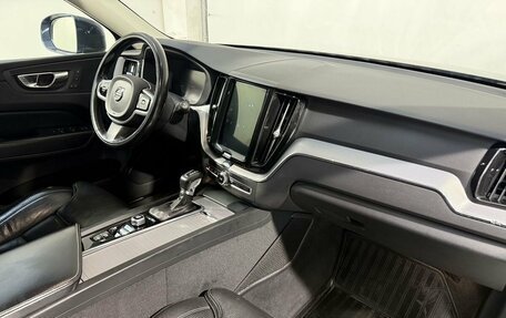 Volvo XC60 II, 2018 год, 3 499 800 рублей, 3 фотография