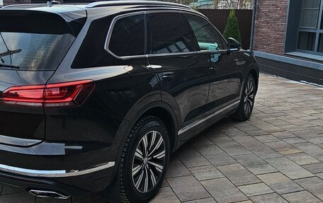 Volkswagen Touareg III, 2018 год, 5 080 000 рублей, 7 фотография