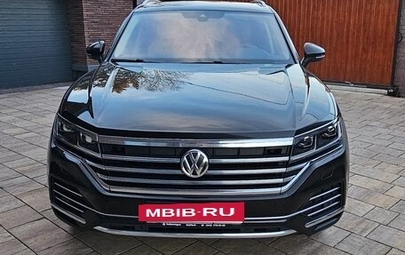 Volkswagen Touareg III, 2018 год, 5 080 000 рублей, 3 фотография