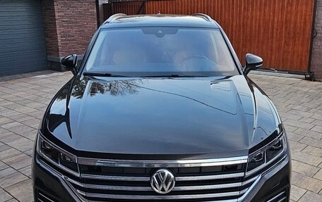 Volkswagen Touareg III, 2018 год, 5 080 000 рублей, 9 фотография