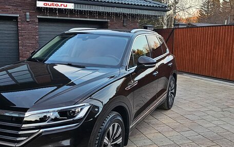 Volkswagen Touareg III, 2018 год, 5 080 000 рублей, 10 фотография