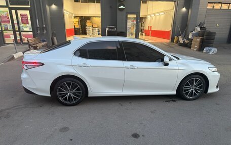 Toyota Camry, 2021 год, 3 550 000 рублей, 3 фотография