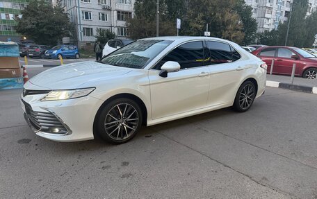Toyota Camry, 2021 год, 3 550 000 рублей, 8 фотография