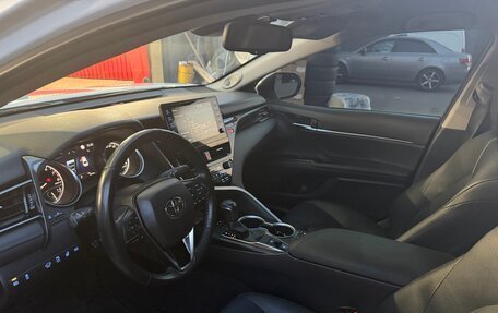 Toyota Camry, 2021 год, 3 550 000 рублей, 12 фотография