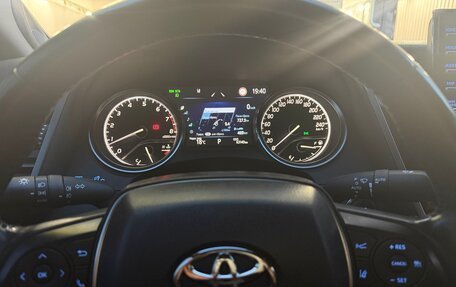 Toyota Camry, 2021 год, 3 550 000 рублей, 13 фотография